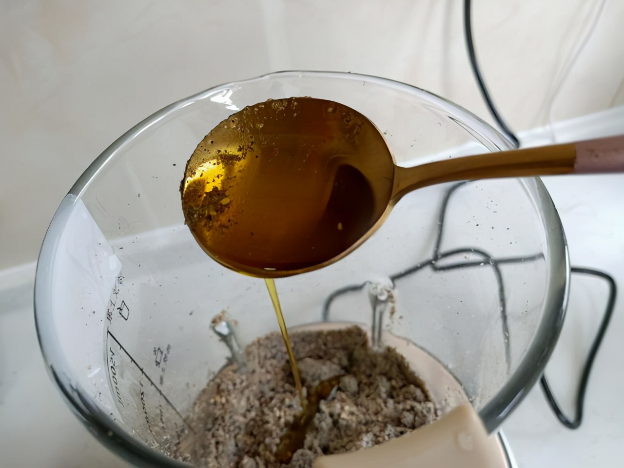 教你一招自制芝麻酱,想喝黑芝麻糊自己在家就可以做