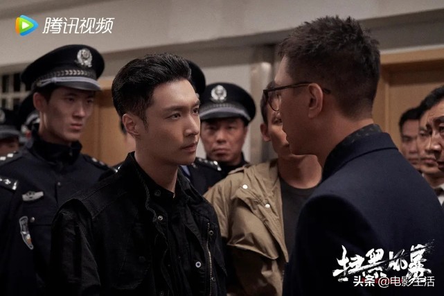 上线6小时*放播**量破亿，全网好评！《扫黑风暴》为何这么“强”？