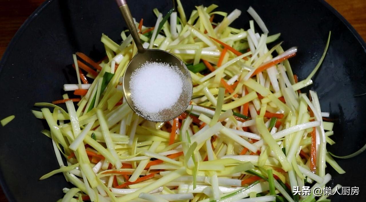 春天春卷的制作过程,春卷怎么吃好吃又简单