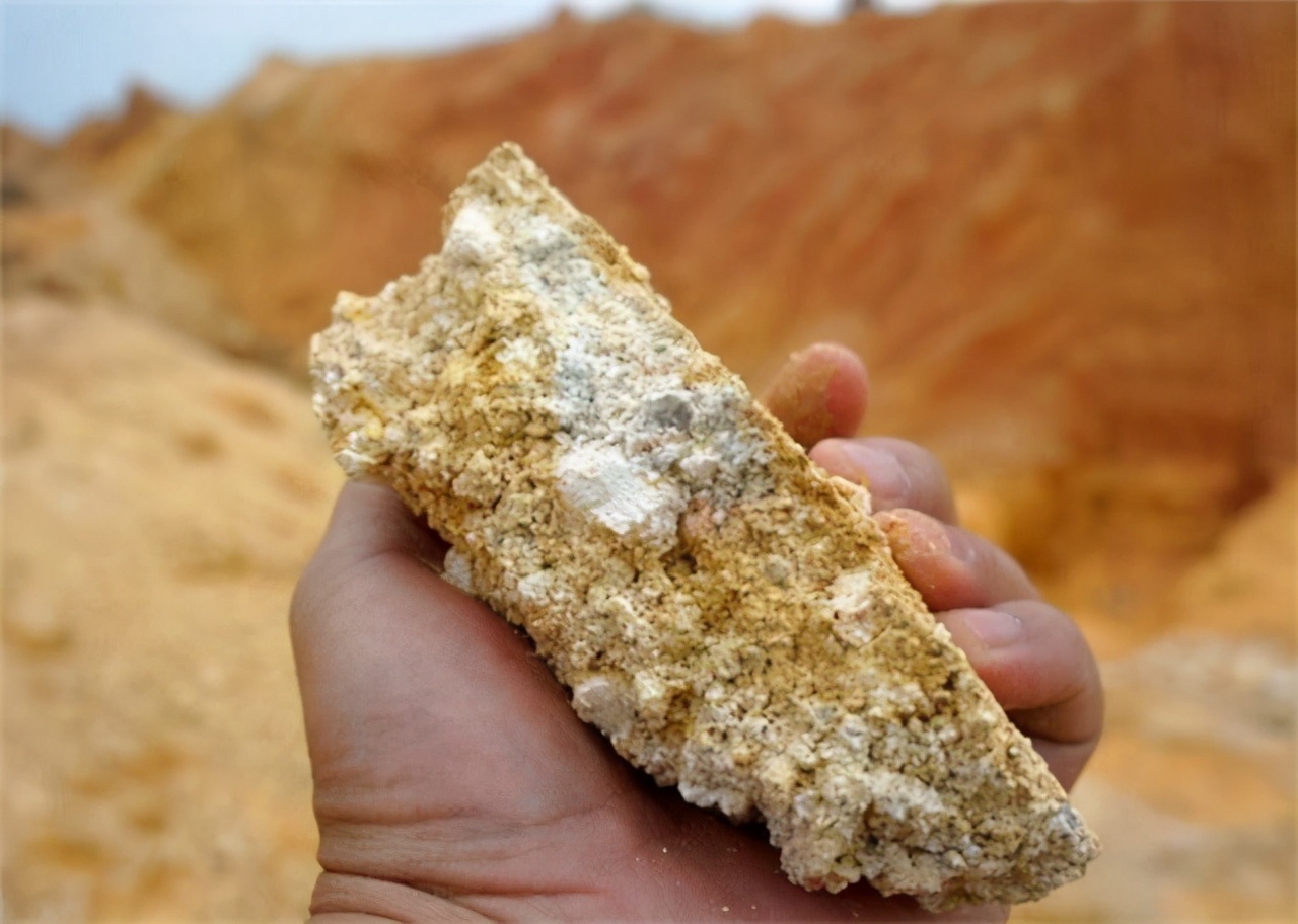 美国搞芯片制裁，有大量*土稀**的中国，为何不能用*土稀**卡美国脖子？