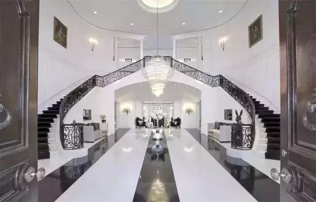 梅西内马尔c罗豪宅,c罗梅西内马尔谁有钱