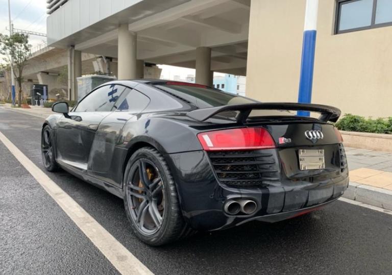 40万的奥迪r8敢买吗,50万买二手车奥迪r8