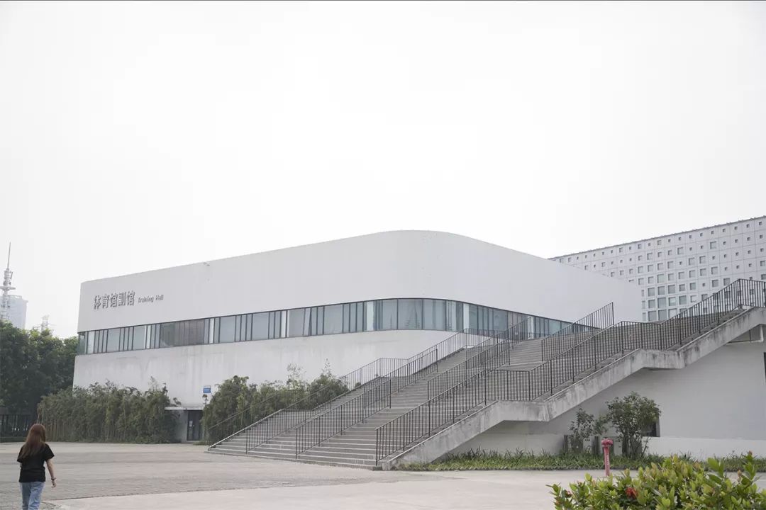 深圳有个建在“空中”的大学，拍照美到爆！