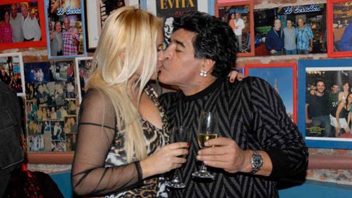 马拉多纳病逝前,发文悼念马拉多纳