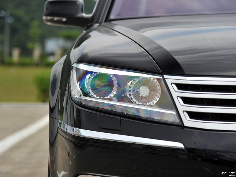 德累斯顿铜雕塑,德累斯顿的国宝级建筑