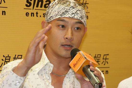 黄维德年轻图片,黄维德荧幕变化