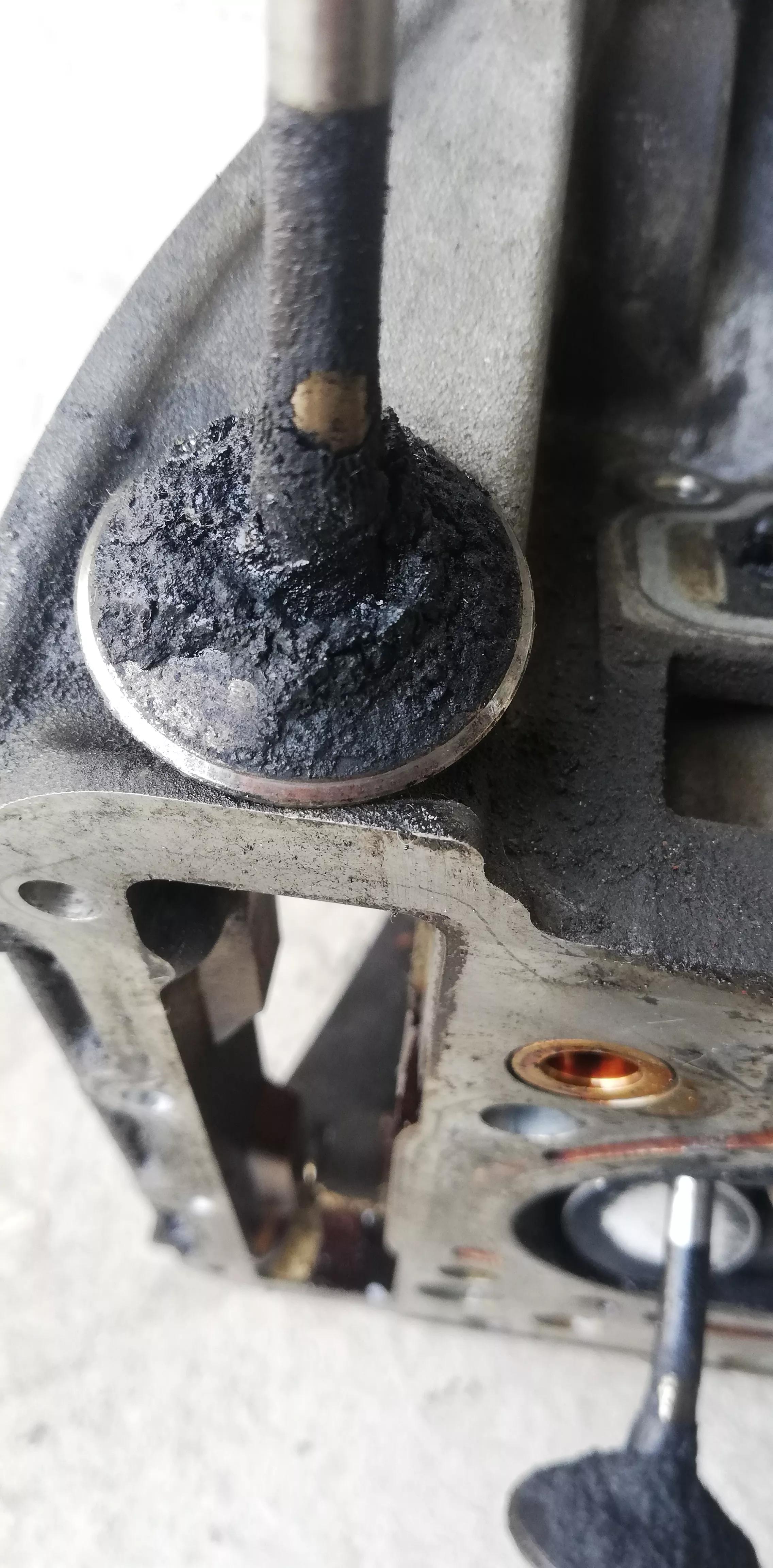 奥迪大众烧机油,怎么发现奥迪车烧机油