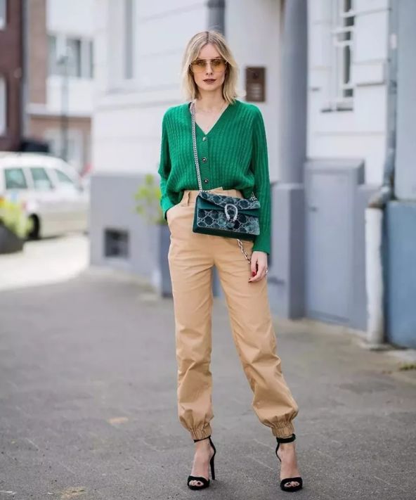 宽松针织衫慵懒薄款初秋破洞,慵懒风针织衫搭配