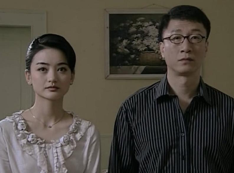 国军副师长被我军俘虏，表明*底卧**身份没人信，说暗语后直接送北平