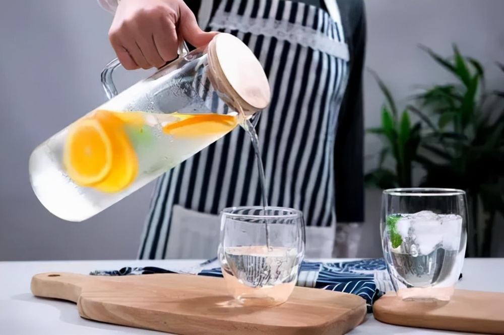 胃不舒服消化科医生给你6条建议,消化内科主任教你判断胃病