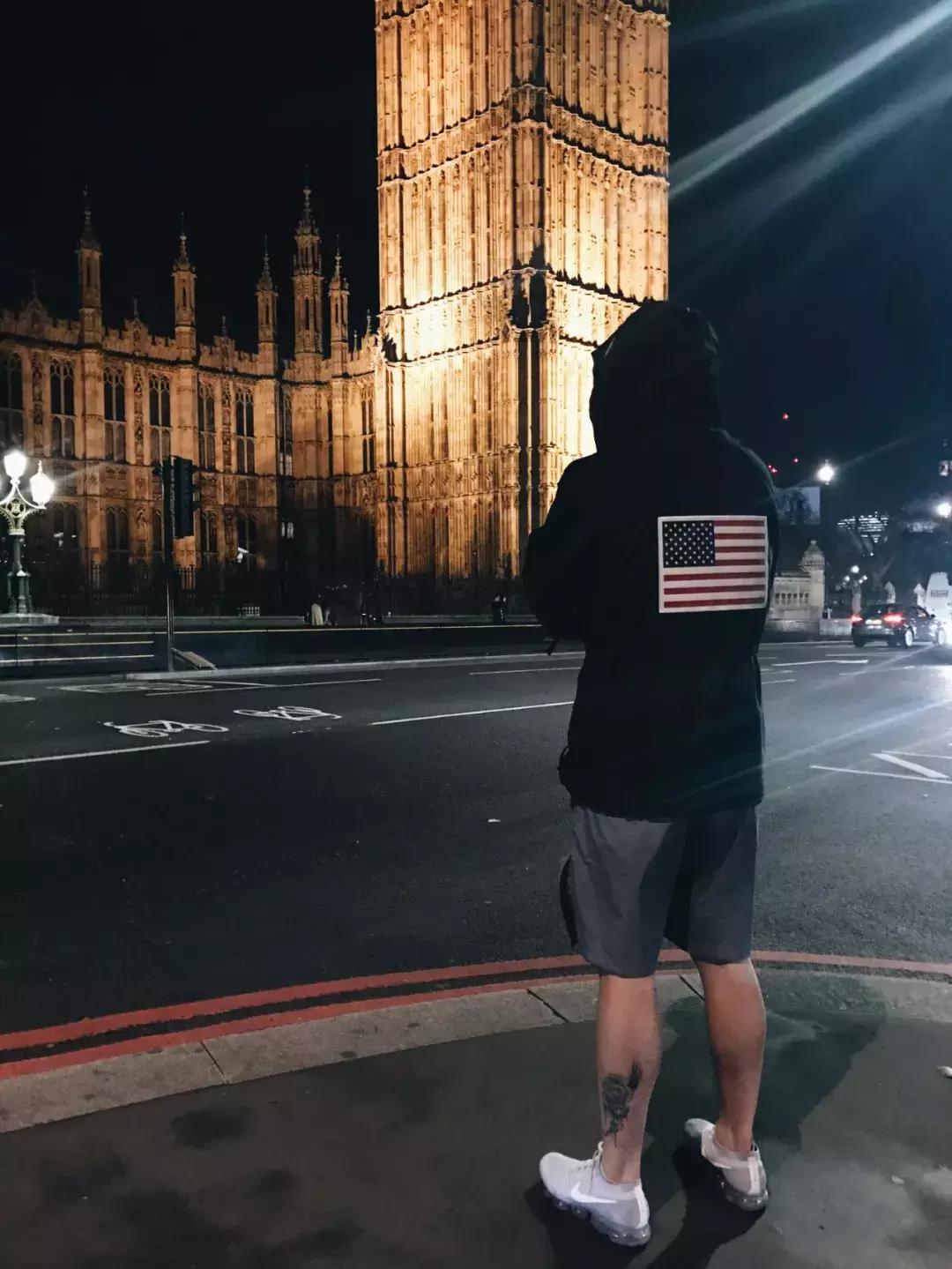 大学生如何做一个鞋贩子,第一次当鞋贩子挣钱吗