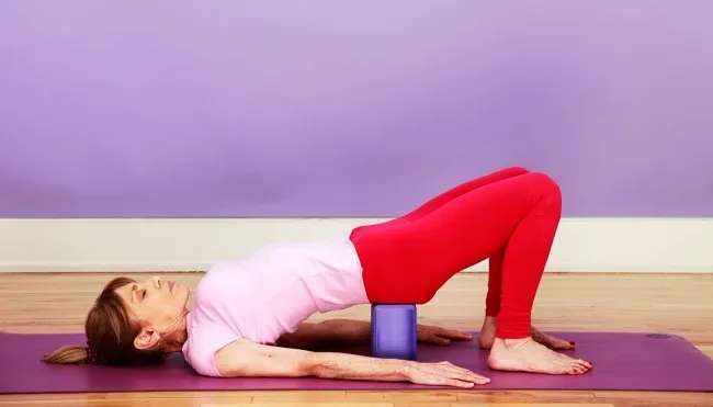 抗衰老瑜伽，练好了比打针还有效！适合40岁以上女性练习