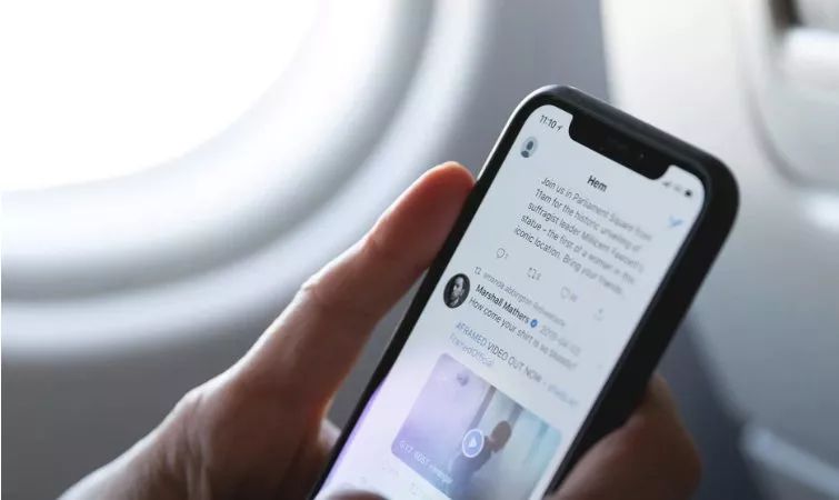 iPhone在拼多多打折销售，苹果丧失对手机业上下游的绝对控制？