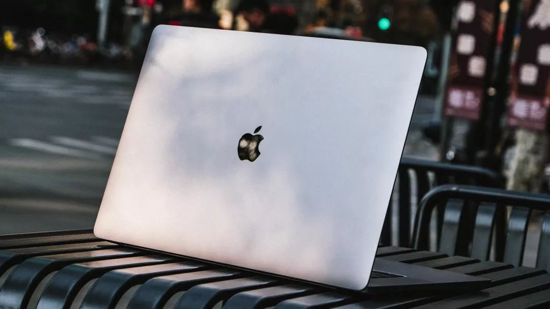 macbookpro三千左右的,macbookpro16寸选i7还是i9