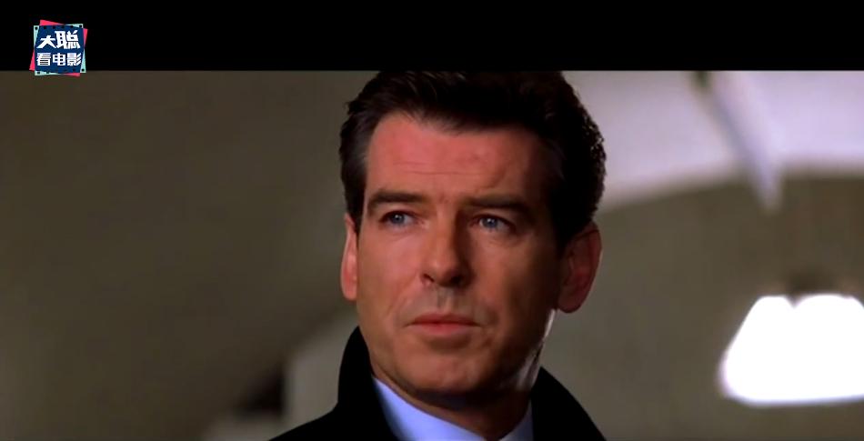 007大战皇家赌场007被上刑打哪里,007皇家赌场邦德受刑镜头分析