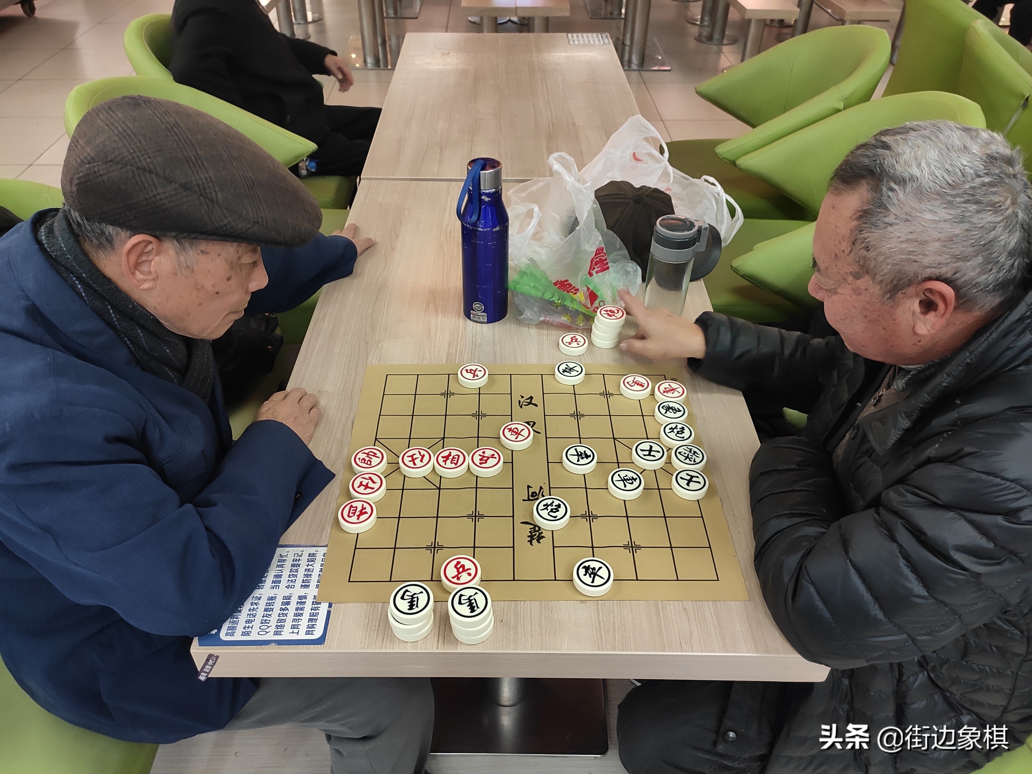 20191203新乡象棋业余爱好者的下棋风采