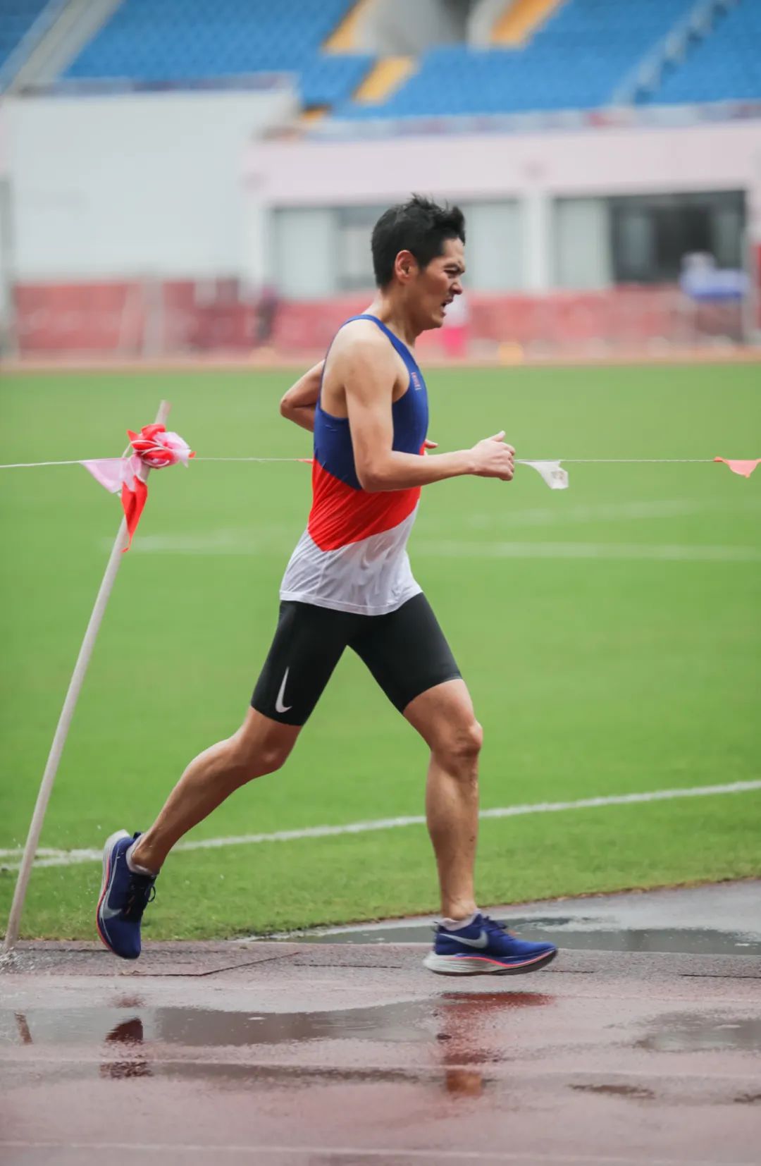 亚索800米间歇跑训练方法,800米一周训练方法