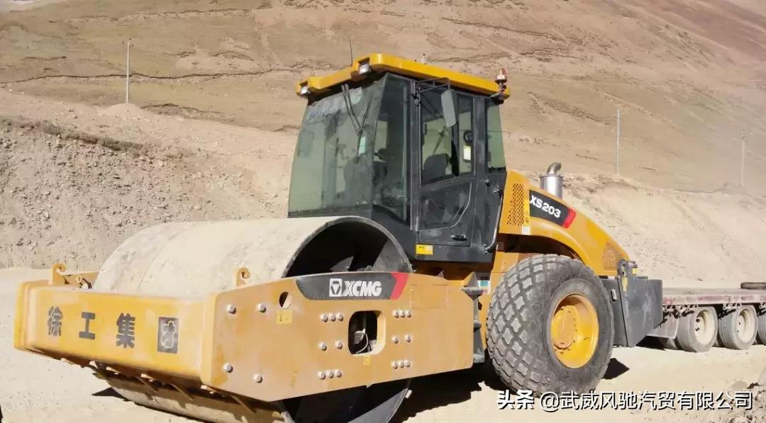 都挺好土拨,徐工双缸压路机的优缺点