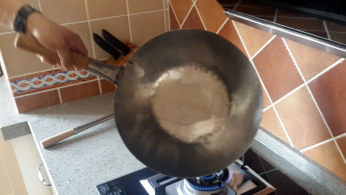 陈枝记和苏泊尔铁锅,山田锅好还是陈枝记好