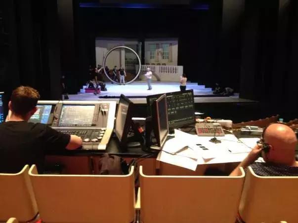 2021悉尼歌剧院灯光,悉尼歌剧院内部灯光效果