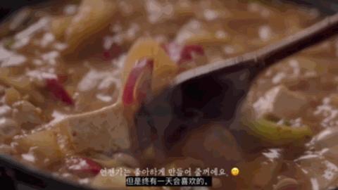 韩国主妇治愈生活,韩国主妇带着婴儿做家务