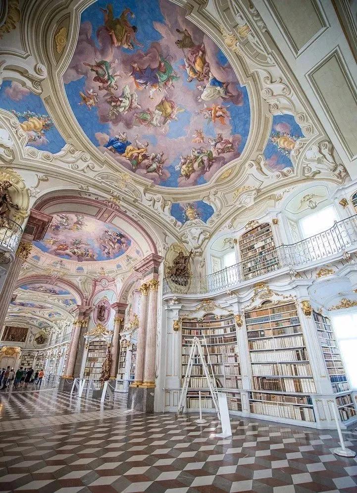 世界前十最美图书馆,世界上最美的十五个图书馆