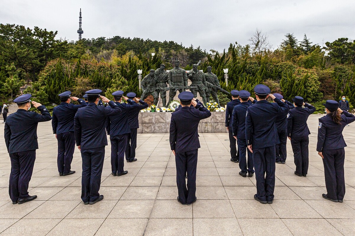 大学没毕业可以做协警吗,大学没学法怎么当检察官