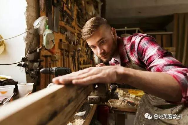 瑞士木工一个月收入多少钱,在新西兰做木工复杂吗