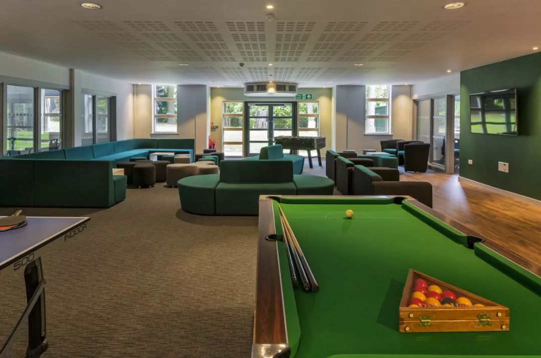 浼︽暒鐨囧澶у瀛﹂櫌浠嬬粛,浼︽暒鐨囧澶у