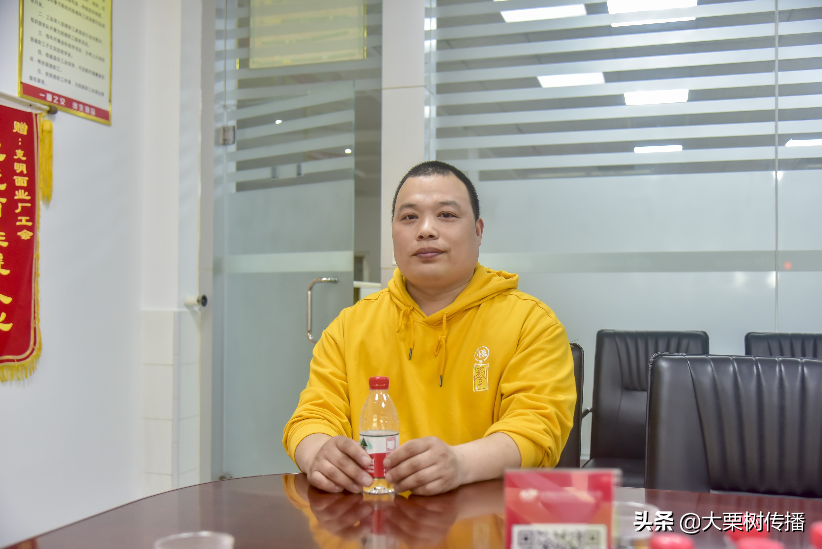 我的克明情结:四处碰壁后,是克明面业接纳了我这名“叛军”