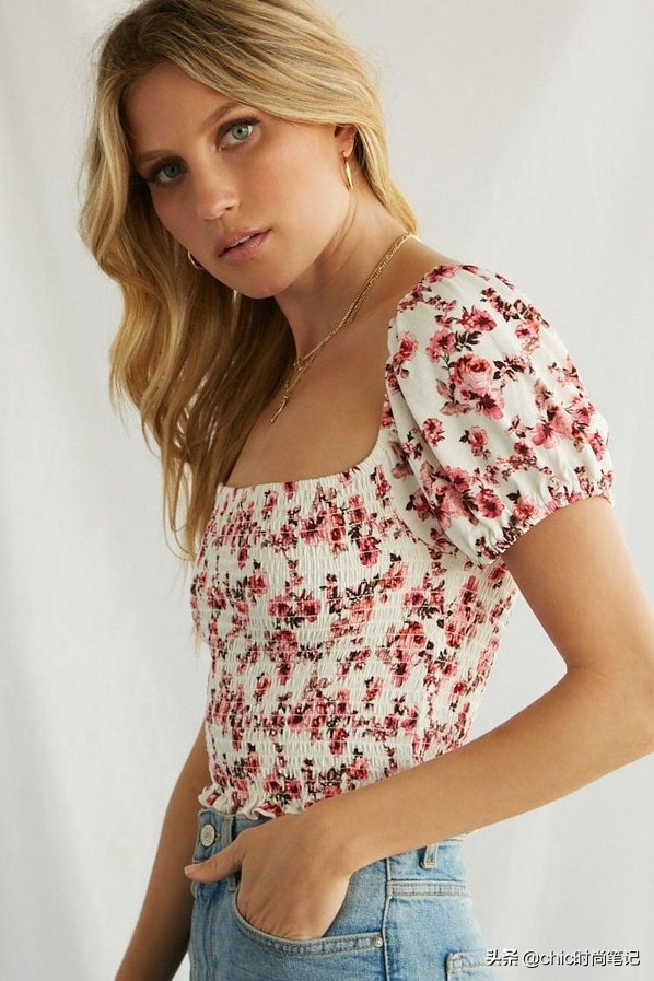 blackpinklisa绿色碎花连衣裙,blackpinkjisoo碎花裙