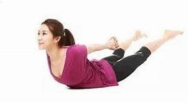 长期不良姿势脊柱侧弯,坐姿不良导致脊柱变形图