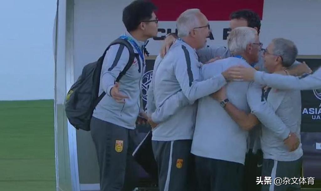 里皮能否带领国足闯进亚洲杯四强,国足尽所有努力拿下亚洲杯开门红