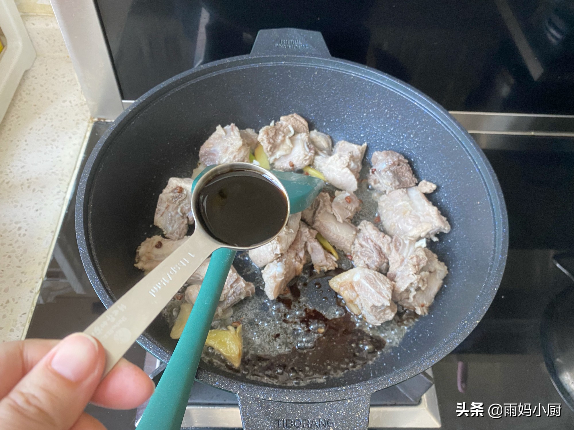 海带结煲排骨汤的做法大全,海带结炖排骨汤怎么炖最好喝