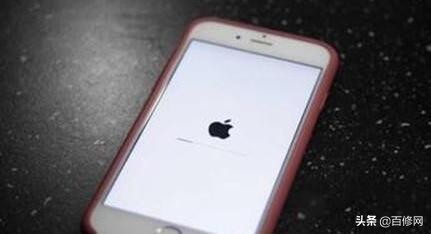 苹果手机玩着玩着突然黑屏关机,苹果手机照相机黑屏是什么原因