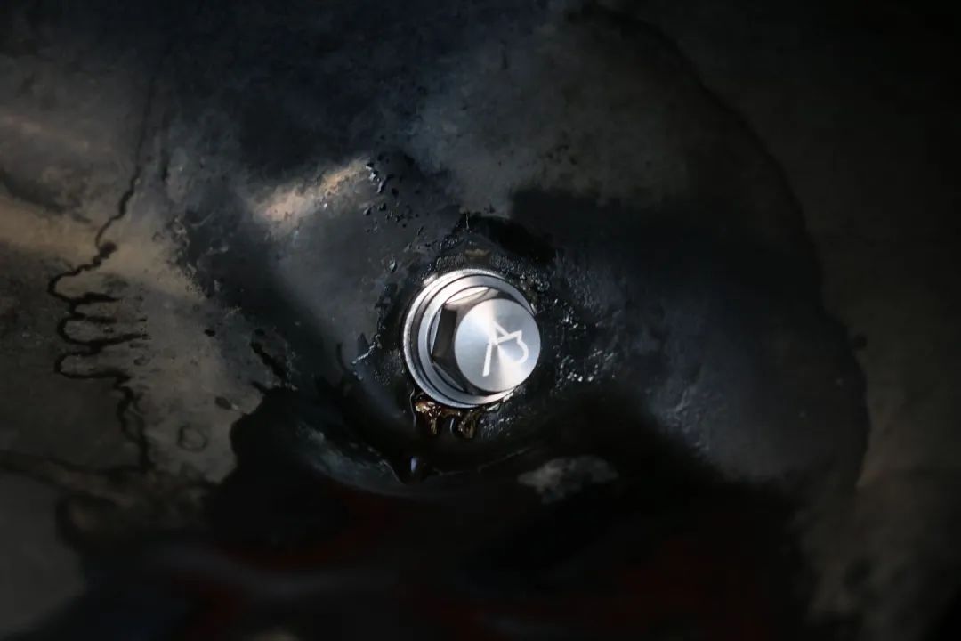 怪兽修车：翻新“老旧状态”的11年起亚索兰托，15万公里重回巅峰