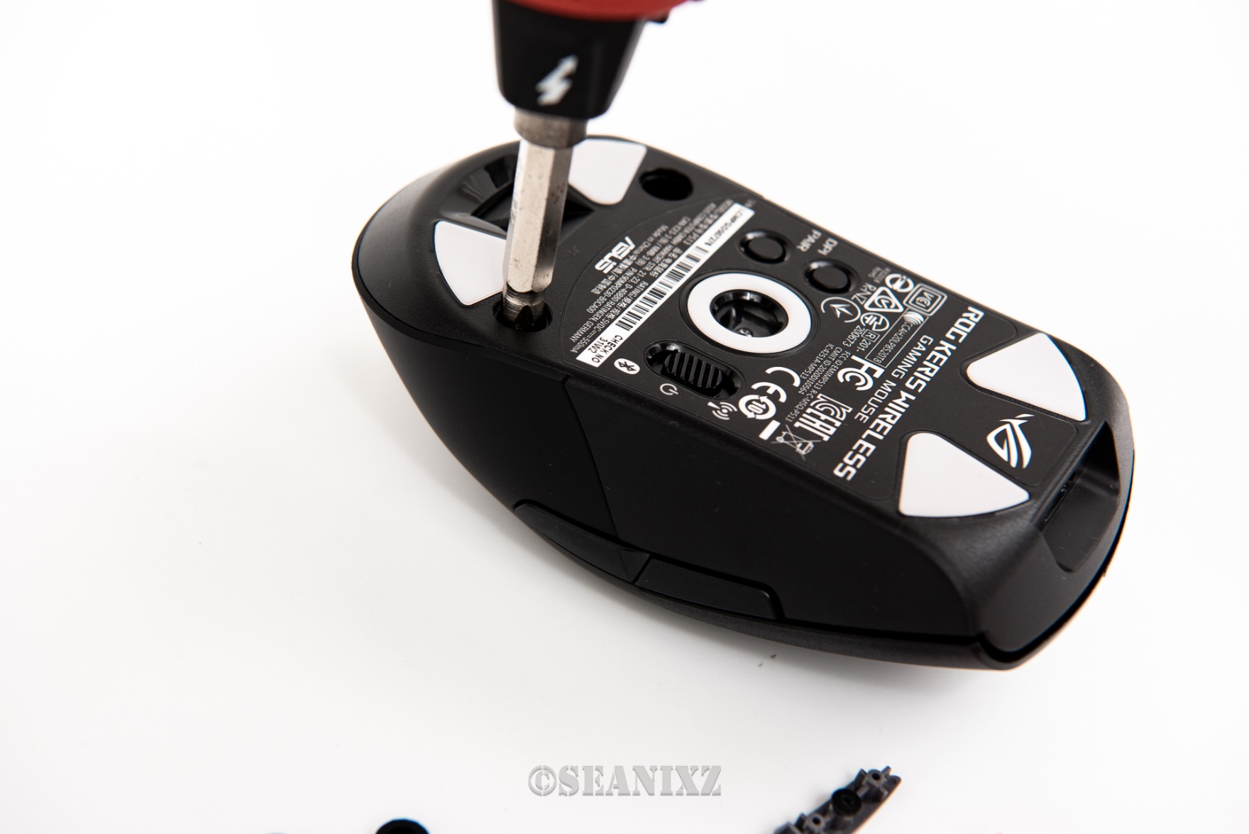 即插式微动鼠标,rog月刃无线鼠标适合大手吗