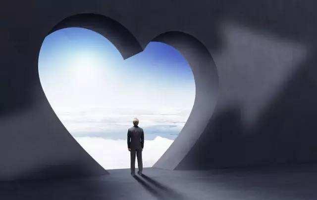 职场里被孤立最好的解决办法,职场冷暴力被排挤被孤立被边缘化