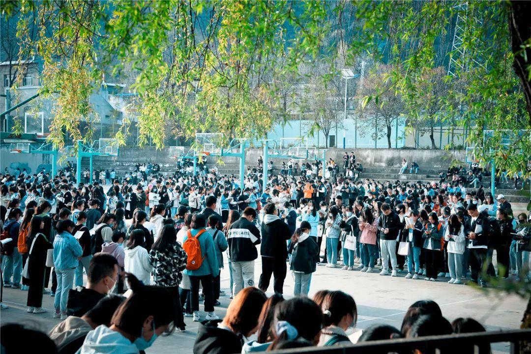 西安翻译学院优秀学生,西安翻译学院学生有多少人