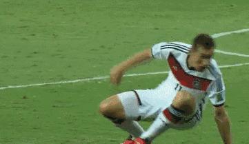 克洛泽2014年空翻是哪场比赛,克洛泽的空翻庆祝