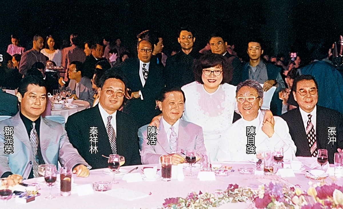 谢贤和前妻离婚以后的关系怎么样,谢贤为何与狄波拉离婚