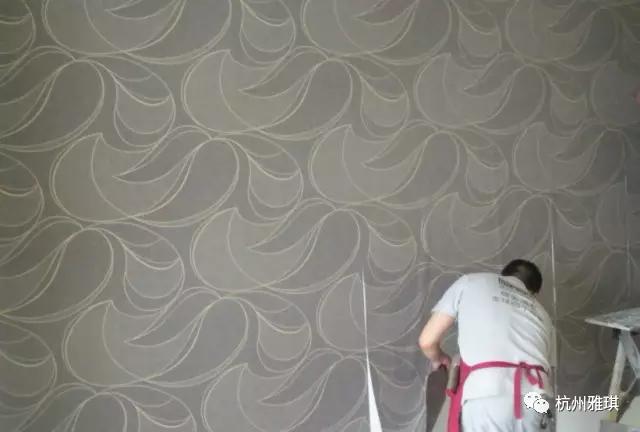 墙纸花了怎么补救,墙纸颜色太花怎么办