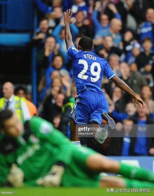 自称梅西曾辅佐他踢球，世界杯打假球贪得无厌头像被球迷印上美元