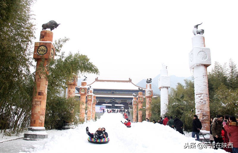 戏雪游乐场项目,戏雪乐园雪人