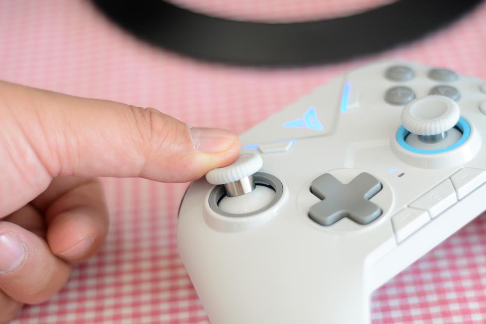 飞智黑武士2手柄能玩switch,飞智黑武士2手柄震动效果测试