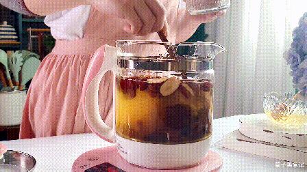 喝一碗红糖姜茶暖心又暖胃,秋天的第一杯姜茶暖心即暖胃