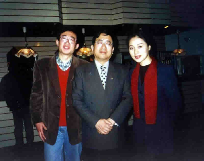 余秋雨前妻李红个人简介,余秋雨前妻李红真实照片