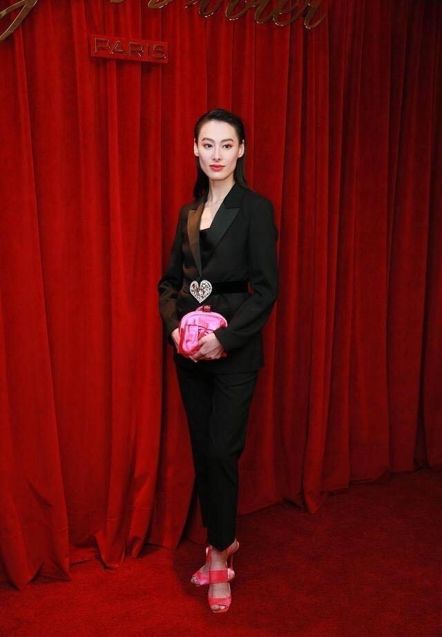 梁洛施真的很瘦,梁洛施骨感身材