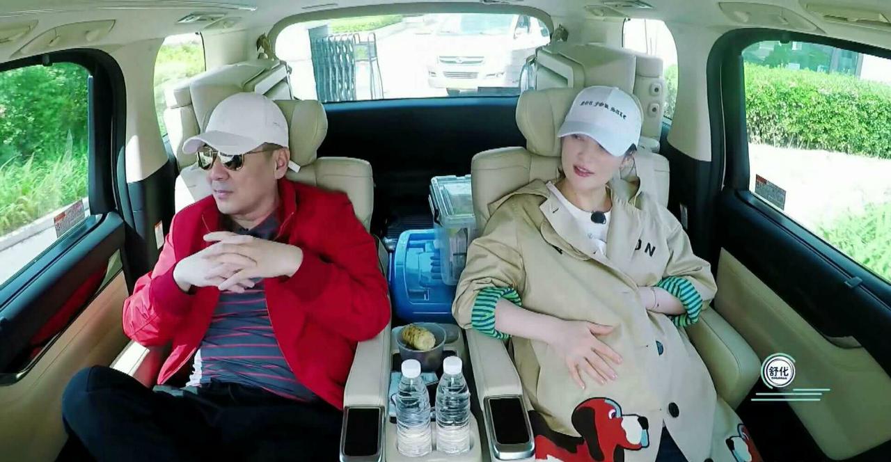 蒋勤勤钱包多少钱,蒋勤勤爱马仕钱包