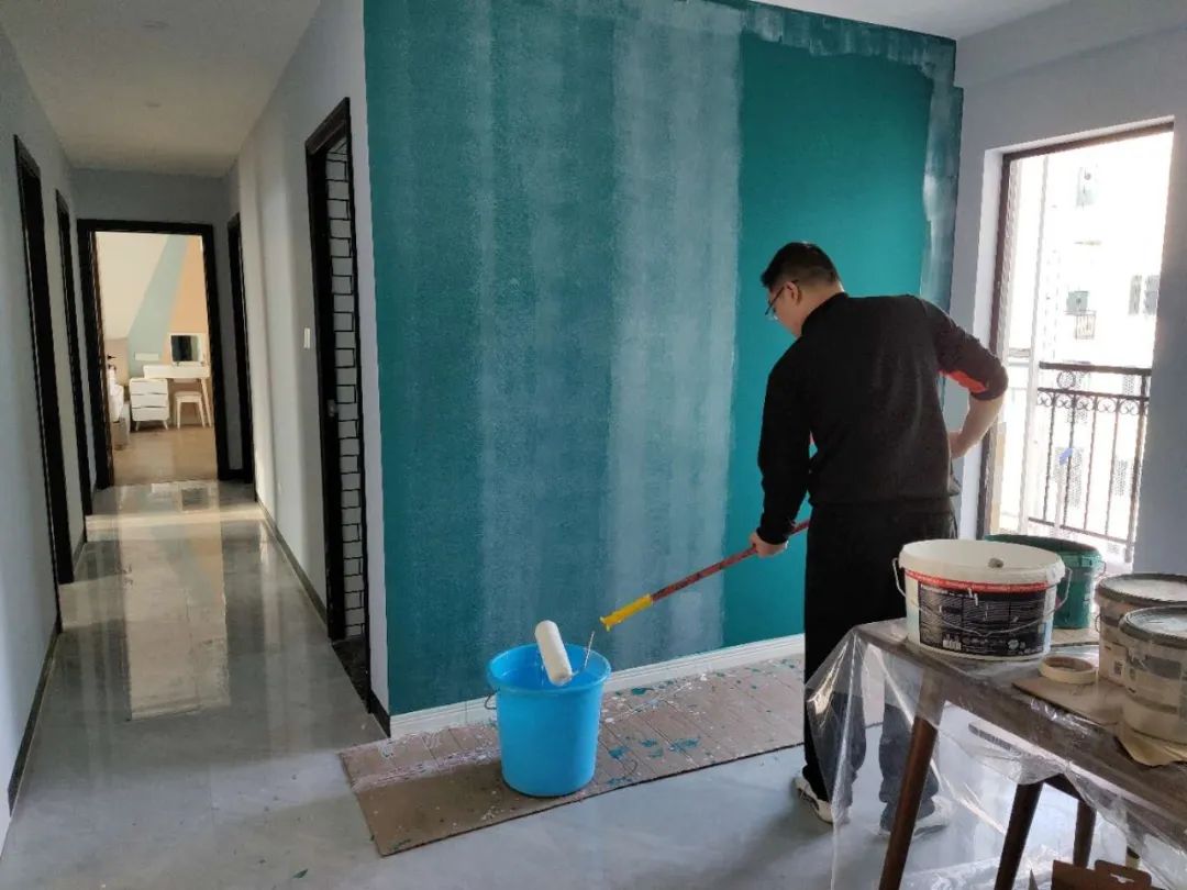 墙面刮腻子油漆施工方案怎样写,装修墙面刮腻子前的注意事项